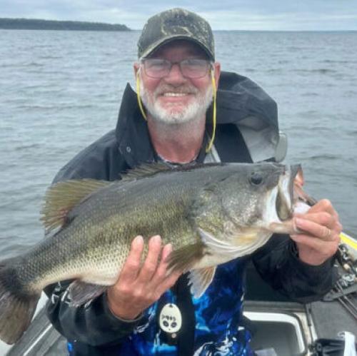 Lindy Self with Toledo Bend Lunker